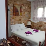 Aggeliki Daire Prínos